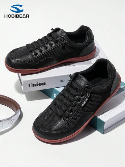 HOBIBEAR Zapatos deportivos casuales para hombres de malla negra y parches de cuero, zapatillas planas de cordones de baja altura, transpirables y cómodas para caminar a diario y hacer deportes