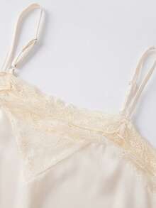 Top Camisole para Mujer con Encaje, Tirantes Finos, Cuello en V, Regular, Satinado y Delgado para Oficina y Uso Diario de Verano - Champán - Ver 3