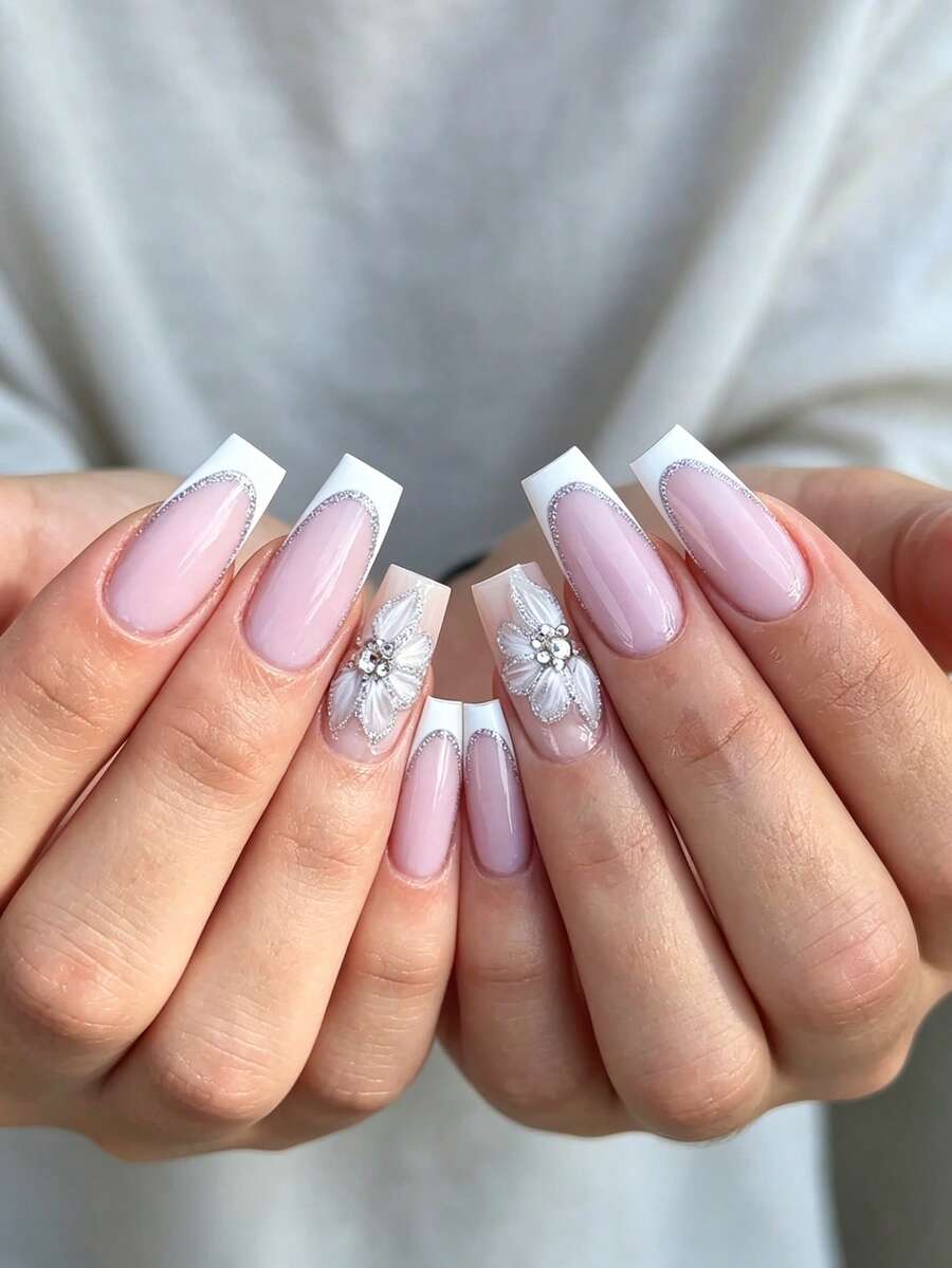 Bộ 24 móng tay giả hình cánh bướm màu hồng bóng bẩy, đính đá lấp lánh, viền bạc, kiểu dáng cổ điển, thời trang và đa năng, phù hợp cho hẹn hò, dự tiệc, mùa xuân/hè, thu/đông và sử dụng hàng ngày. Bộ móng giả có thể tháo rời, kèm theo gel dán và dũa móng, dễ sử dụng và bền lâu. - Nhiều màu - Xem 1