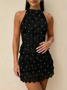 Women Y2k Mini Skirt Sets Backless Tie Up Crop Halter Top And Smocked Lace Mini Skirt 2 Piece Beach Outfit - Lunares blancos y negros - Ver 1