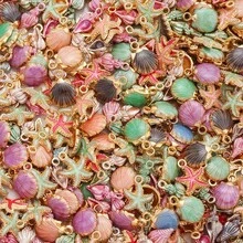 15个随机油滴贝壳、海螺和海星形状的吊坠，适合DIY项链和手链制作，节日礼物 - 彩色 - 查看 6