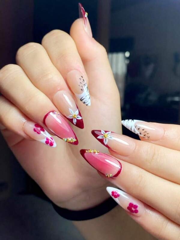 Bộ 24 móng tay giả màu đỏ tía sang trọng, hình dáng hạnh nhân cỡ trung bình, được vẽ tay họa tiết hoa ly, đính đá và họa tiết da báo, có thể tái sử dụng, thích hợp cho tiệc tùng và sử dụng hàng ngày.