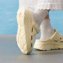 Skechers 女士夏季透气厚底防滑闭趾沙滩凉鞋 - 黃色 - 查看 7