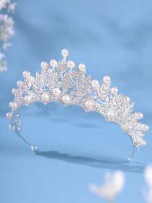 Classic Silver Pearl Leaf Crown, Timeless Bridal Wedding Tiara For Brides - Silver - View 6
