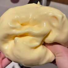 Pale Yellow Cheese Coconut Oil Cream Cheese Squishy – Soft Dough Texture With Creamy Filling, Silent Squeeze Stress Relief Toy For Desk Focus - 黃色 - 查看 5