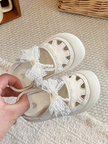 Soft White Hollow Floral Hook And Loop Sandals For Girls, Princess Style, Breathable Closed Toe Design, Lightweight Soft Sole For Comfortable Wear - Beige - View 7