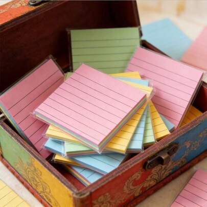 1 tập giấy ghi chú dính 4 màu sọc dễ thương - Tập giấy ghi nhớ sáng tạo - Giấy ghi chú văn phòng phẩm - Giấy ghi chú dán có thể tháo rời dành cho học sinh - Văn phòng phẩm, tập giấy ghi nhớ, dùng cho văn phòng, nhà, trường học, trò chơi cặp đôi, quà tặng tiệc tùng, Giáng sinh, Halloween, Lễ Phục sinh, Lễ Tạ ơn, tựu trường, quà sinh nhật