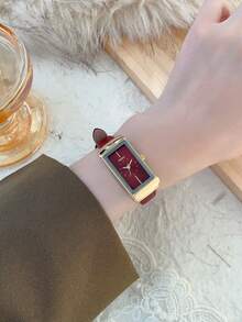 1 pieza Reloj de cuarzo para mujer de estilo retro con correa ajustable, elíptico con escala de números romanos, compacto y perfecto para uso diario - Rojo - Ver 3