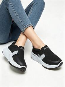 Desaidb Women's Casual Lightweight Breathable Non-Slip Fashion Sneakers. Multifunctional Casual Shoes, Suitable For Commuting To Work, Also An Ideal Gift For Mother's Day And Valentine's Day - Black - View 3