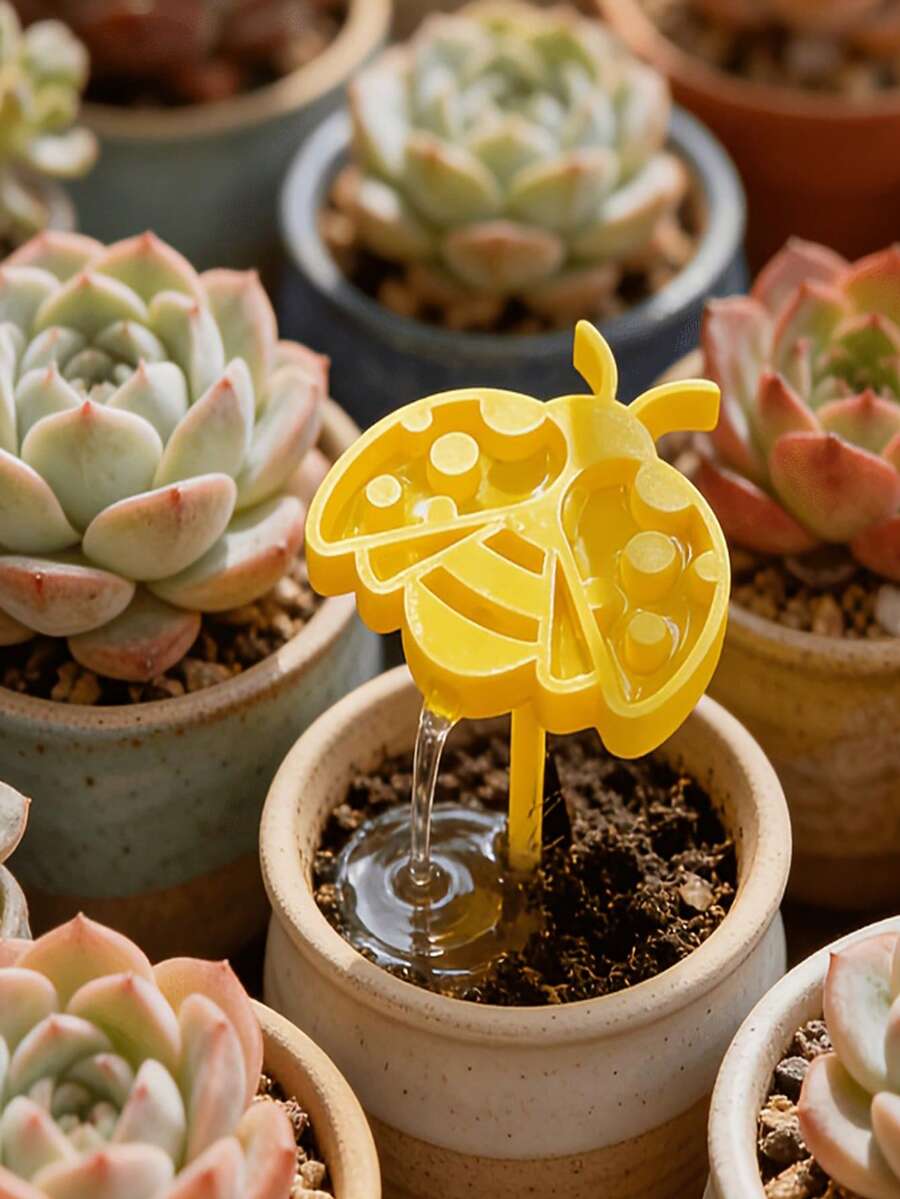 3pcs Bee-Shaped Waterproof Outdoor Decor, Can Be Used As Cute Creative Outdoor Water Source For Bees, Suitable For Garden, Patio, Lawn And Other Outdoor Scenes - Multicolor - View 1