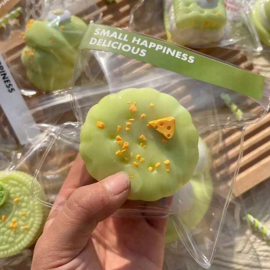 1个2026新款自然灵感捏捏乐，逼真的绿色葡萄汉堡饼干造型，减压玩具，送给朋友、生日、节日的理想礼物 - 彩色 - 查看 1