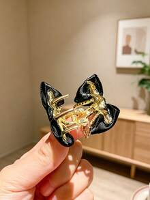 2件組公主皇冠髮夾，高端紅色蝴蝶結皇冠髮夾，優雅3D皇冠兒童髮飾 - 彩色 - 查看 4