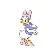 Bộ 1 huy hiệu cài áo tráng men chính thức của Disney hình Mickey và những người bạn, gồm Mickey Mouse, Minnie Mouse, Donald Duck và Daisy Duck. Huy hiệu sưu tầm dùng để cài lên ba lô, áo khoác, mũ và túi xách. Phụ kiện thời trang và quà tặng lý tưởng cho người hâm mộ Disney. - Nhiều màu - Xem 10