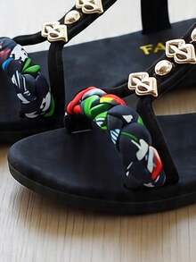 女童黑色编织平底凉鞋，波西米亚风露趾透气沙滩凉鞋，适合3-12岁儿童，适合沙滩、度假、日常穿着。 - 黑色 - 查看 3