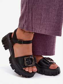 Sandali eleganti e confortevoli da donna Vinceza realizzati in pelle naturale su una piattaforma con una fibbia decorativa e una cinghia regolabile, beige e nero - nero - Visualizzare 9