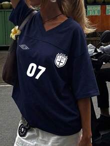 Camiseta ajustada de mujer de manga corta y cuello en V con gráfico numérico, ligeramente elástica, top casual - Azul Marino - Ver 3