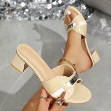 Giày sandal đế dày cao gót màu trắng dập vân cá sấu thanh lịch, khóa kim loại, đa năng, thích hợp cho hoạt động ngoài trời. - Màu be - Xem 9