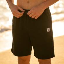 Pantalones cortos negros con cordón y cintura elástica para hombres, pantalones cortos deportivos casuales y sueltos, transpirables, versátiles para uso diario, correr, fitness, estilo callejero - Negro - Ver 2