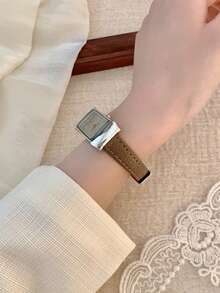 1 pieza Reloj de cuarzo para mujer de estilo retro con correa ajustable, forma elíptica con escala de números romanos, compacto y perfecto para uso diario - Gris - Ver 4