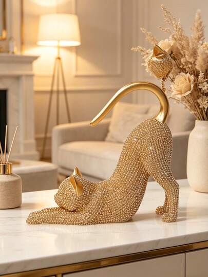 Escultura de Gato de Resina com Strass Dourados de Luxo - Figura de Gato Brilhante e Elástica, Ideal para Mesas de Centro, Prateleiras e Tampos de Penteadeira. Adiciona Charme Moderno e Glamoroso, um Acento Decorativo de Destaque para Salas de Estar, Quartos e Interiores Sofisticados, Decoração de Ambiente, Decoração Doméstica