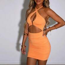 Vestido ajustado sin mangas con espalda descubierta para mujer, minivestido Sexy fruncido con cuello Halter, traje de noche para fiesta y Club, 2022 - Negro - Ver 2