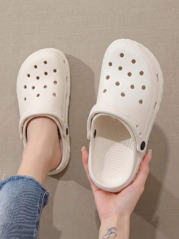 2026 Spring/Summer New Ivory Tire Tread Hollow Sandals, Unisex Platform Breathable Anti-Slip Casual Beach House Slippers