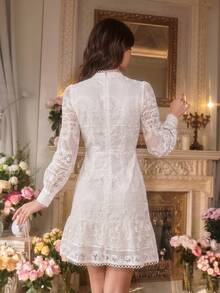 Đầm nữ cao cấp mùa xuân với cổ áo thêu hoa thanh lịch, sang trọng. - Màu be - Xem 6