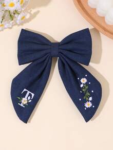 1件海軍藍布料A-Z 26字母刺繡髮夾蝴蝶結、刺繡雛菊髮夾、鱷魚夾，休閒時尚髮飾，返校季 - 彩色 - 查看 13