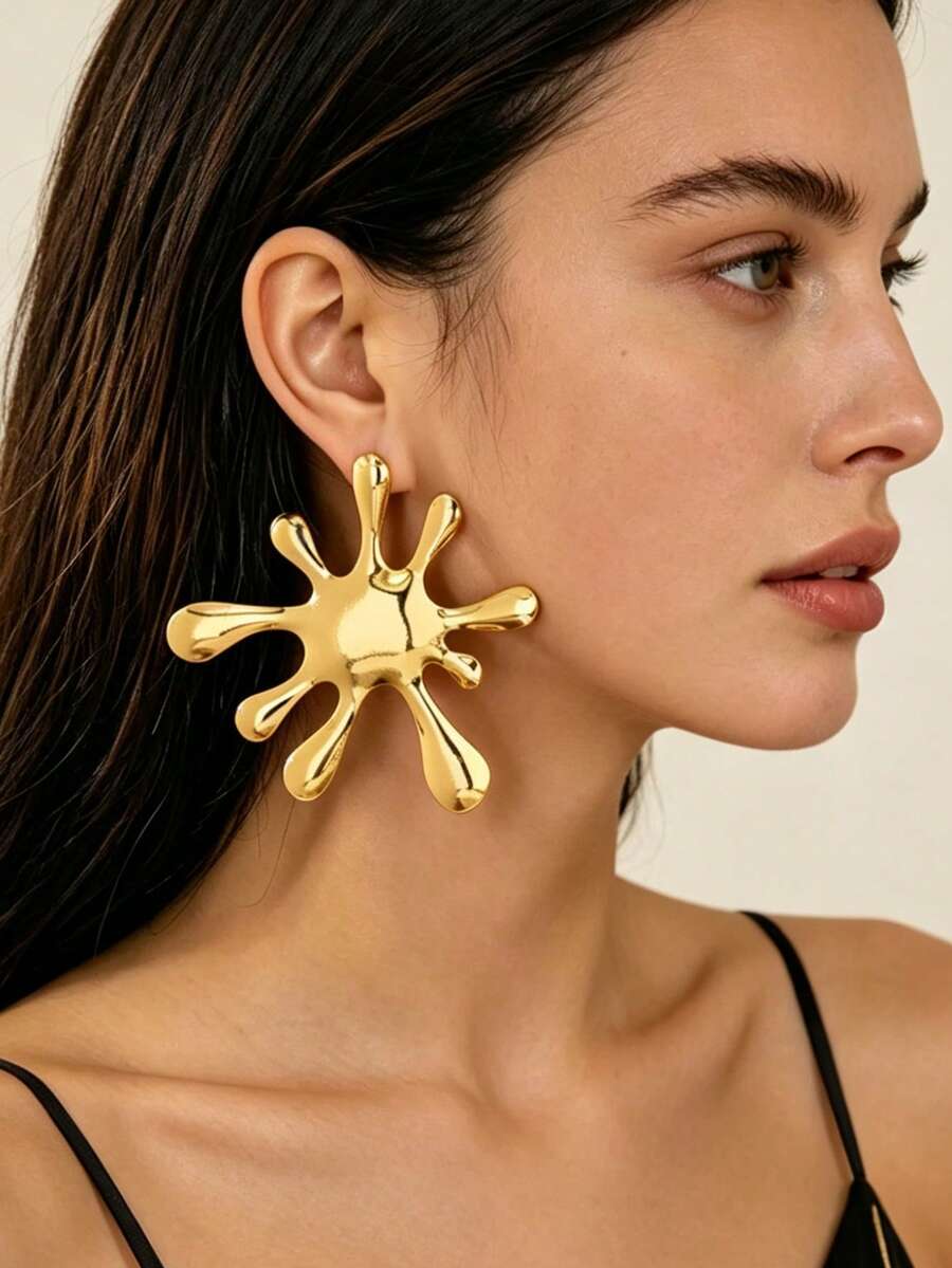 1 Pair Exaggerated Geometric Asymmetrical Stud Earrings - Yellow Gold - View 1