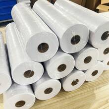 中厚度聚酯纖維單面黏合襯布，適合DIY手工藝與縫製項目，11.6英吋 X 30碼 - 單面熱壓黏合襯布，適用於縫製、拼布、縫製用品、手工藝、衣物、包袋與家居裝飾 - 多色 - 查看 3
