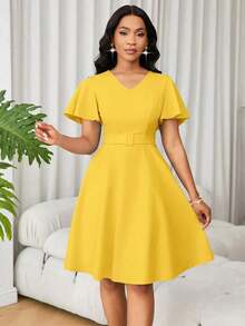 Lunessa Vestido mini elegante de manga corta con volantes en el bajo y corte evasé de un solo color para mujer - Amarillo - Ver 4