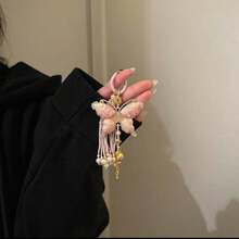 手作りの宋錦ペンダント 蝶と富を象徴する花のキーホルダーペンダント 新中国風タッセルペンダント バッグ飾り - 四つ葉のクローバーで一攫千金を狙おう - チェックする 13