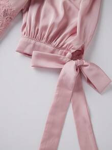 Womens Summer Satin Tops Lace Patchwork Short Puff Sleeves V-Neck Blouse with Adjustable Ribbon Ties - Rosa - Ver 9
