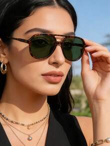 1 Set New Aviator Fashion Women's Glasses, Full Frame, Elegant Style, Metal Temple Combination, Minimalist Design, Valuable Set, Suitable For Elegant Summer Beach Vacation, Outdoor Activities And Travel - Leopard - View 4