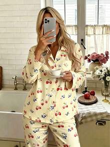 Nina Bonheur Bộ đồ ngủ 2 món dành cho nữ: Áo tay dài cổ bẻ và quần cạp chun. - Màu vàng - Xem 2