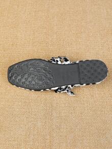 Vintage Mary Jane Flat Shoes For Women, Leopard Print Sexy Double Strap Casual Shoes For All Seasons - Black and White - View 7