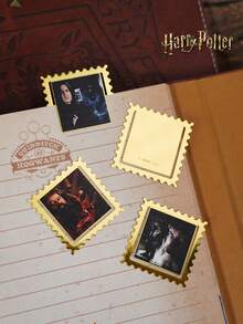 Harry Potter 4个/套 哈利波特方形镂空金属书签。魔法金属设计，饰有标志性图案，是爱书人、哈利波特粉丝和学生的完美之选。也是返校、生日和收藏的理想礼物。 - 彩色 - 查看 4