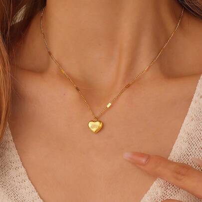 VceTd 1 chiếc dây chuyền mặt dây chuyền hình trái tim khắc chữ LOVE thanh lịch bằng thép không gỉ, phù hợp cho phụ nữ sử dụng hàng ngày, đi làm, phong cách đường phố, hoặc làm quà tặng ý nghĩa cho người thân yêu.