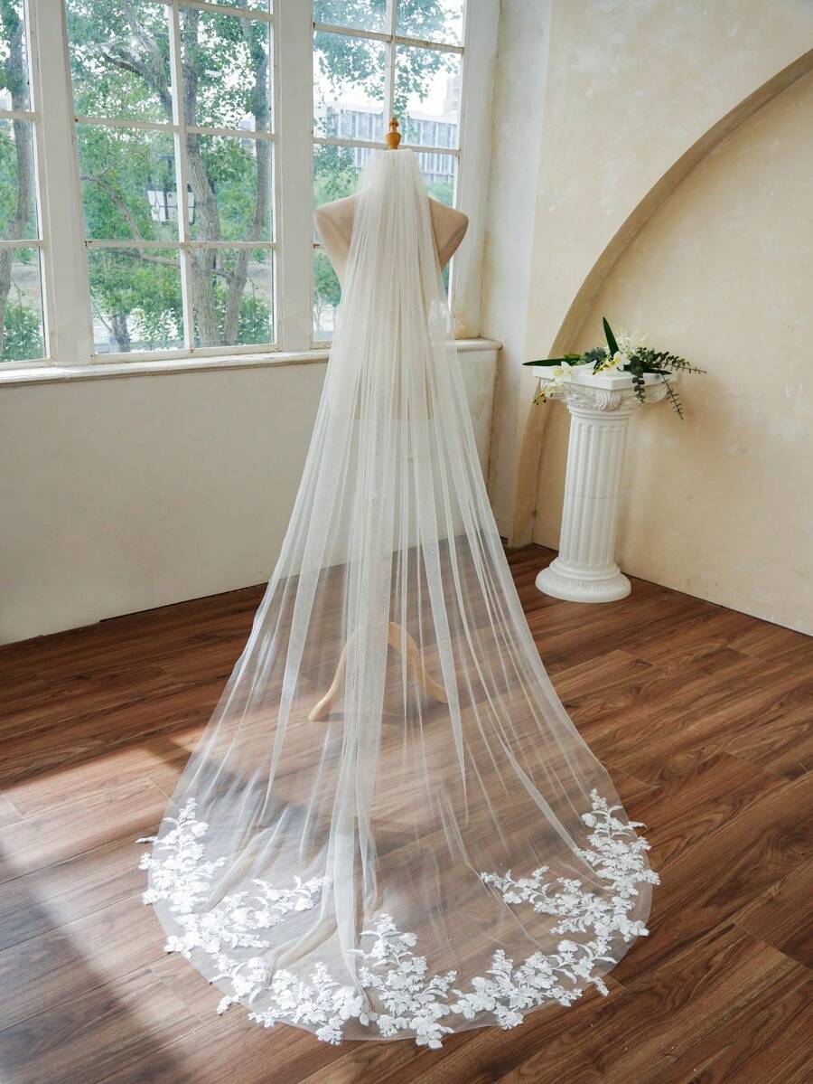 1pc Floral Print Mesh New Wedding Veil Accessory, 4-Season Long Small Chapel Train Soft Tulle, 2026 White Lace Bridal Veil With Hair Comb - White - View 1