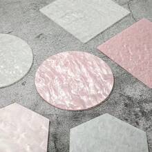 1个亚克力波浪美甲展示板，3D波浪纹理摄影背景道具，适用于美甲贴纸、珠宝和小饰品，反光背景，适合美甲、珠宝和小饰品摄影，可爱摄影背景道具，反光亚克力展示托盘，适用于美甲贴纸、吊坠和小饰品 - 多款 - 查看 3
