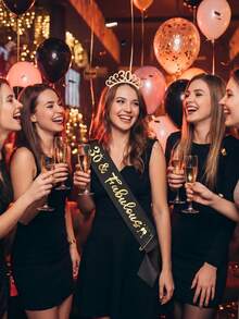 2 Peças Conjunto de Acessórios para o 30º Aniversário, Tiara de Cristal Dourada e Faixa Preta com Glitter e Alfinete de Pérola para Festa de 30 Anos Dela - Visão 4