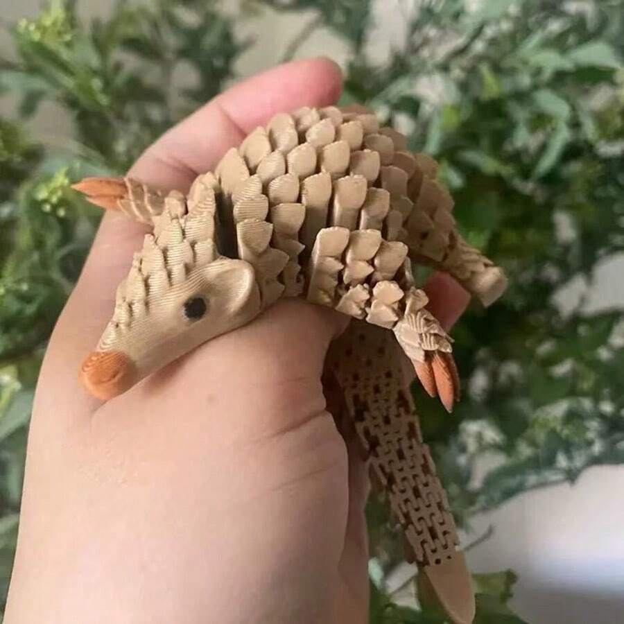 Pangolin Model Toy, Full Articulation, Suitable For Teens Stress Relief, Realistic Animal Model Figurine, Desktop Decor, Gift, Holiday Present - Multicolor - View 1