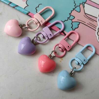 5pcs/4pcs Random Color Macaron Heart Shaped Keychain Pendant, Cute Girly Gift, Suitable For Wedding, Birthday, Anniversary, Couples, Friends, Pet Lovers, Valentine's Day, Mother's Day And Other Occasions