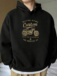 Un sweat à capuche fait de 95% et 5% de spandex, avec une impression d'oiseau sur une branche, dans un design ample, fabriqué en usine. - Noir - Voir 1