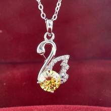 1 chiếc mặt dây chuyền hình thiên nga bằng bạc S925 đính đá Moissanite tròn 1 carat, thích hợp cho nữ đeo hàng ngày, hẹn hò, dự tiệc, kèm hộp quà tặng. - Một chiếc 1CT - Xem 6