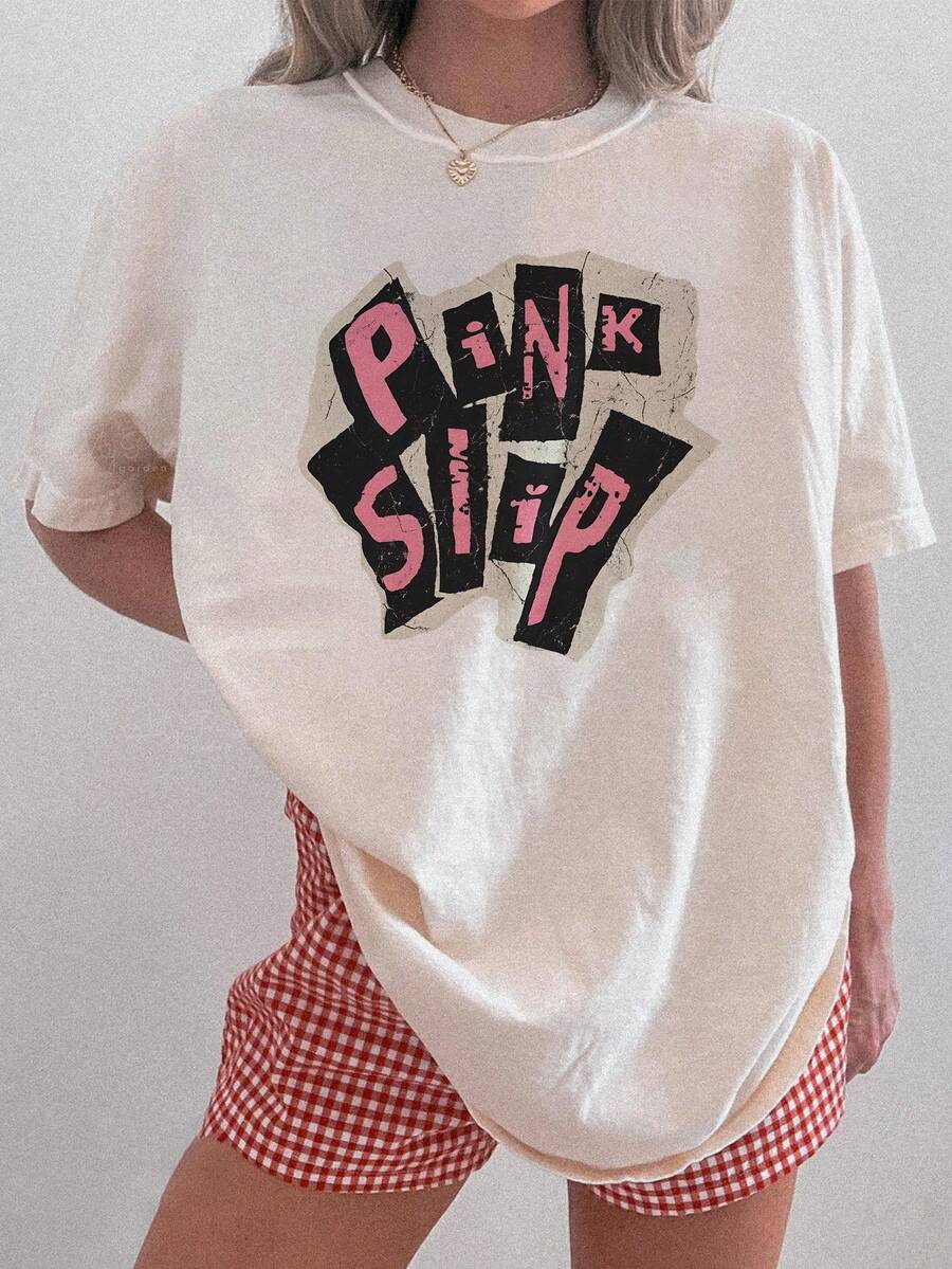 Playera Algodón Suave Para MujerPink Slip T-Shirt Print Printed Women'S Inspiration T-Shirt, Regular Round-Neck Top, White Light, Spring And Summer Casual, Holiday Fantasy Design And Iconic Quotes - Machine-Washa Summer Outfits For WomenY2K-Style Printed Short-Sleeve T-Shirt, Street Fashion Top - 白色 - 查看 1