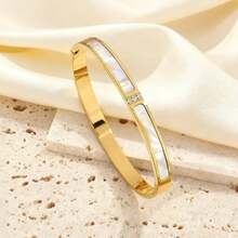 Diamday Bộ 5 vòng tay bằng thép không gỉ mạ vàng 18K dành cho nữ - Có thể đeo chồng lên nhau, chống thấm nước, chống gỉ, không gây dị ứng, với họa tiết vỏ sò trắng, chữ số La Mã, đá Cubic Zirconia và hình trái tim, rộng 2,3 inch (6cm). - Nhiều màu - Xem 13