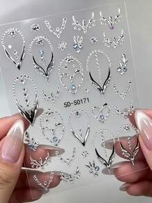 2片装 5D 水钻美甲贴纸 银色抽象线条和心形图案 自粘式奢华宝石美甲装饰贴纸 - 彩色 - 查看 3