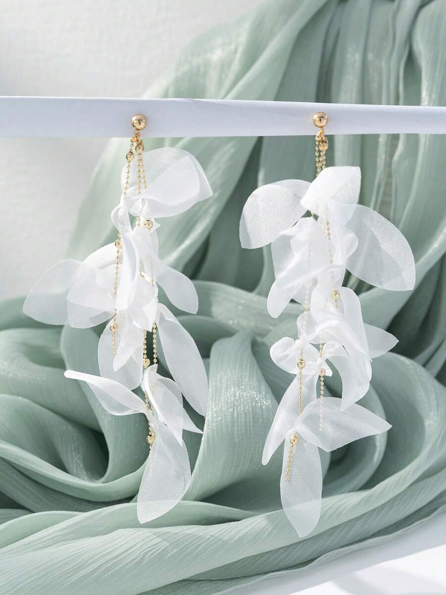 1 Pasang Anting Panjang Motif Daun Kristal Kain Putih Elegan, Cocok untuk Dipakai Saat Liburan (Warna Manik-manik Acak) - Putih 1340 - View 1