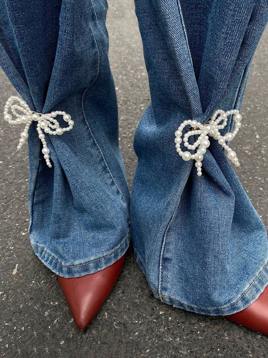 2pcs Faux Pearl Bow Pants Chain Decor, Fashionable Metal Brooch Pants Accessory, Versatile Multifunctional Women Brooch Pin - White - View 1